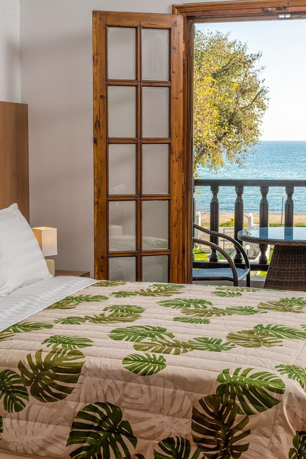 Georgalas Sun Beach Rooms Nea Kallikrateia Exterior photo